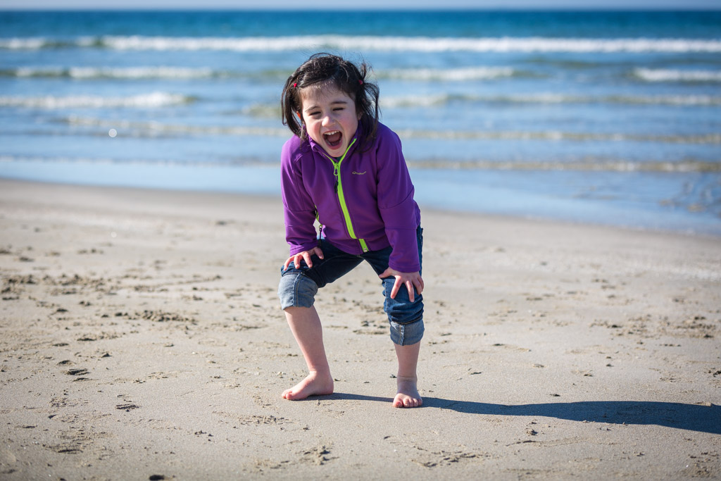 Until this day - Chiara has been swimming in all the waters she encountered - but the 5 degres of the North Sea in March proved a step too high (good for me too as I didn't have to join her). This picture was taken after 10mins of her playing in the water, she couldn't feel her feet.